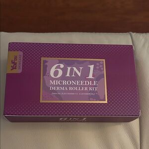 6-in-1 Microneedle Derma Roller Kit - Purple